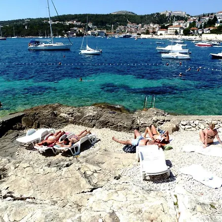 Holiday Cherry Hvar 4+2 펜션 흐바르